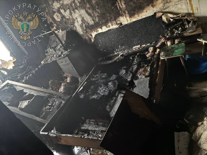 В Нижнекамске при пожаре в квартире погибли два человека