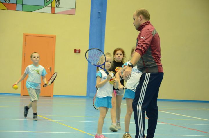 Миллион за переезд: в Татарстане запустили программу поддержки сельских тренеров