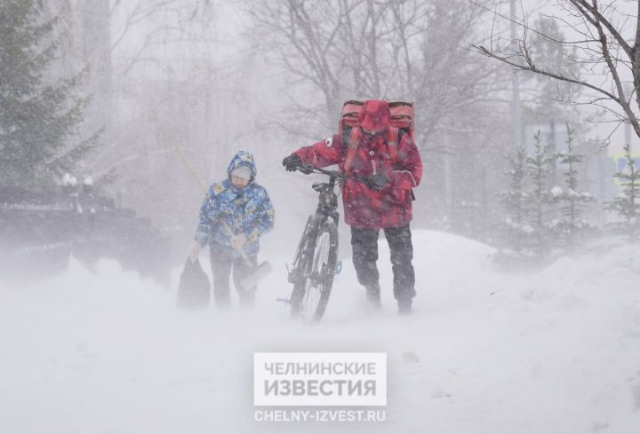 Снежная пятница: в Челнах завьюжит метель