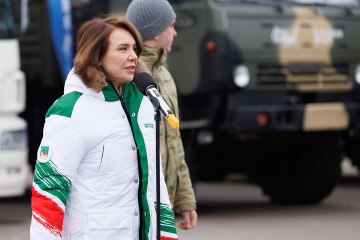 Депутат Альфия Когогина отправила в зону СВО 105 тонн гумпомощи