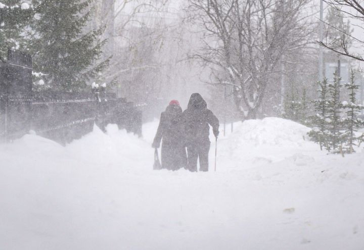 В субботу в Татарстане ожидаются снег, метель и гололедица