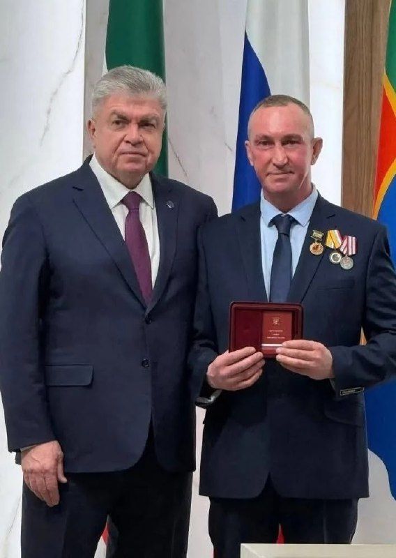 Больше 30 поездок на СВО: камазовец получил медаль «Волонтеру России»