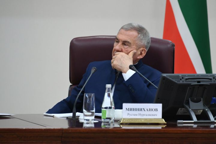 Минниханов поручил не допустить заноса инфекций животных в Татарстан