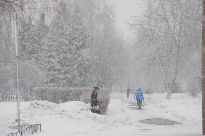 Во вторник в Татарстане ожидается сильный снег и порывистый ветер до 14 м/с