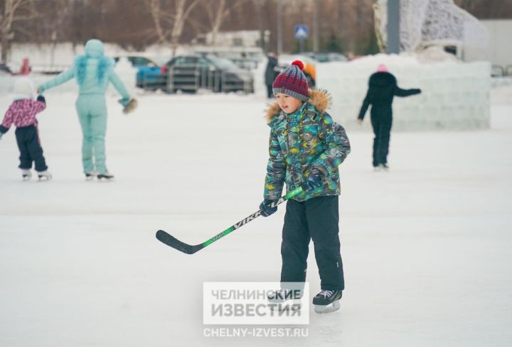 В Челнах теплая погода внесла коррективы в работу катков