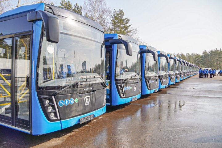 В Челнах «Горкоммунхоз» переименовали в МУП «Городской транспорт»