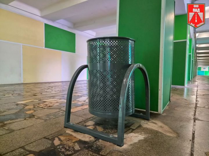 Новые металлические урны появились в трёх подземных переходах Челнов