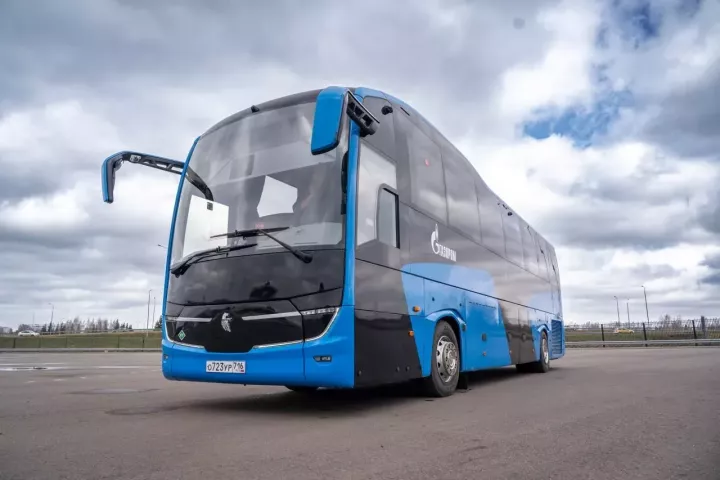 Новый туристический автобус «КАМАЗа» заменит зарубежные модели