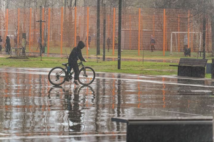 В Челнах завтра будет пасмурно и дождливо