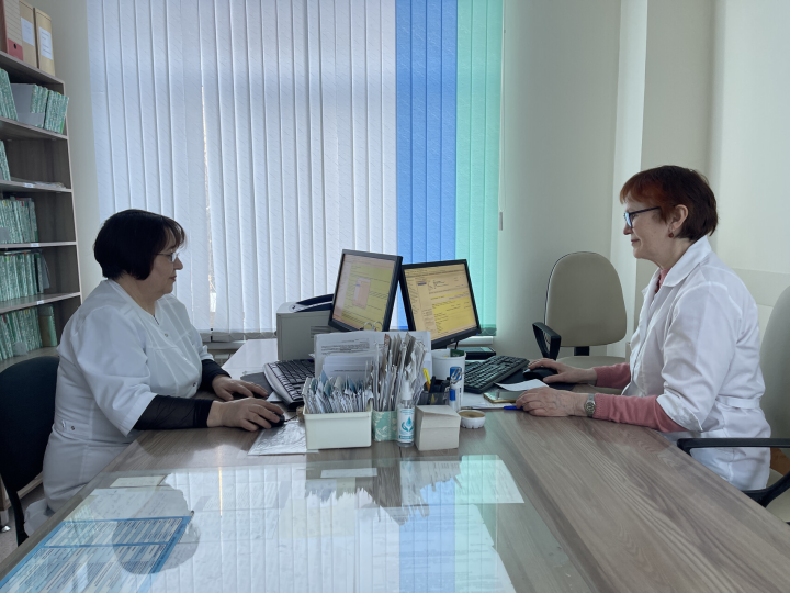 Как будут работать медучреждения в выходные дни и майские праздники