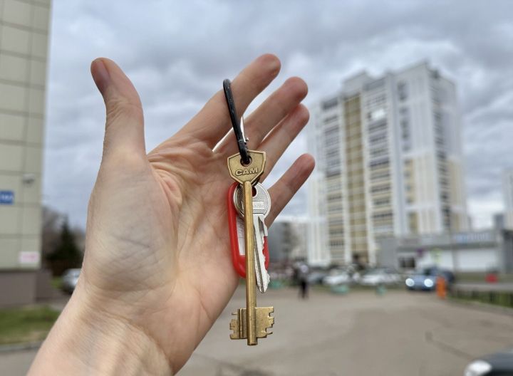 «Чтобы купить жилье в Челнах, мужу и жене нужны зарплаты по 150 000 рублей»