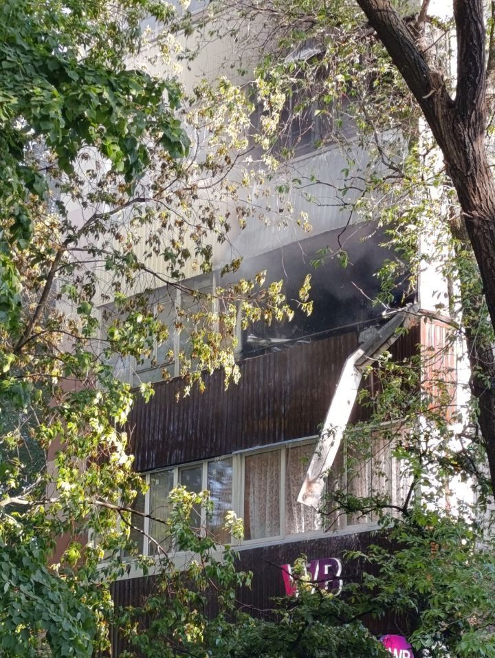 В Челнах сгорели балконы на трех этажах