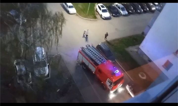 В Челнах из-за окурка едва не сгорел подъезд жилого дома