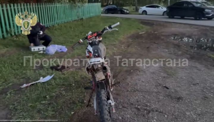 В Татарстане 14-летняя девочка на питбайке погибла, врезавшись в столб