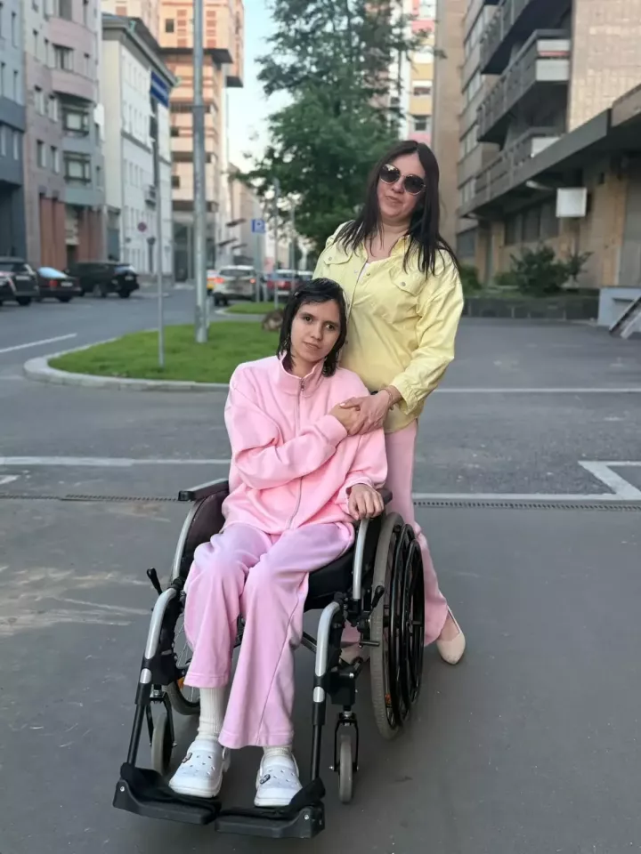 Айлина мечтала стать спасателем: теперь помощь ей нужна самой