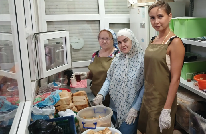 Более 200 человек пришли в «Приют человека» за горячим питанием
