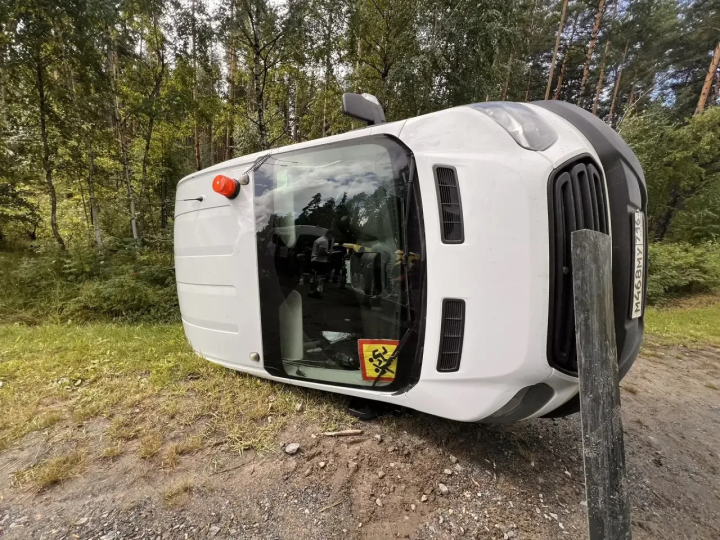 Четырех детей увезли в больницу после аварии с юными хоккеистами в Татарстане