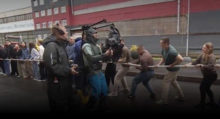 КАМАЗовцы снялись в массовке фильма о современной промышленности