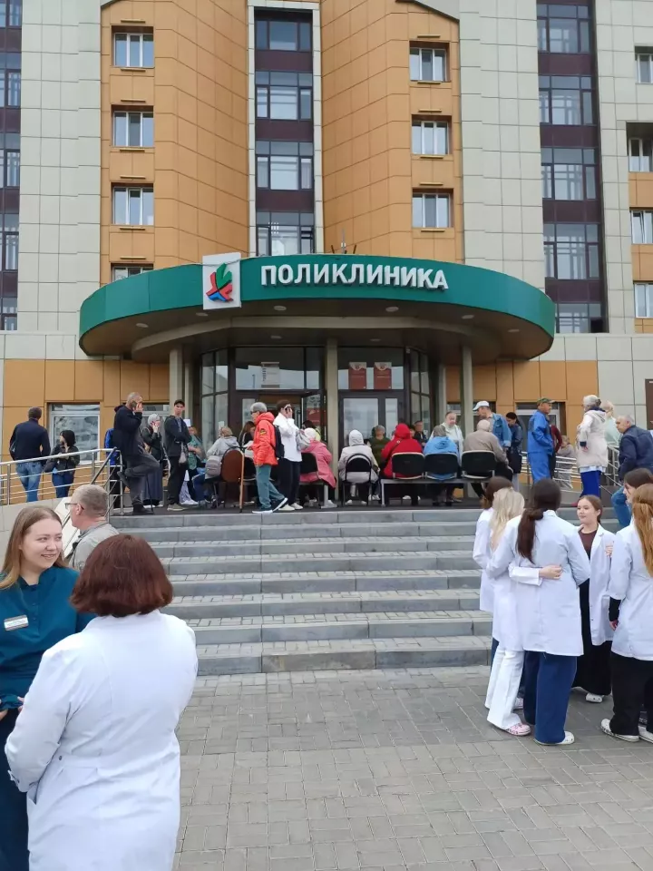 В Челнах продолжается серия эвакуаций из медицинских учреждений