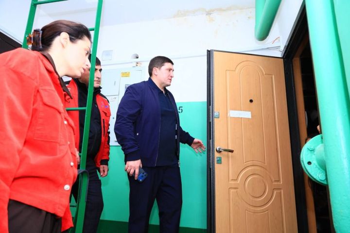 Глава Нижнекамска поблагодарил жителей за то, что спустились в укрытия