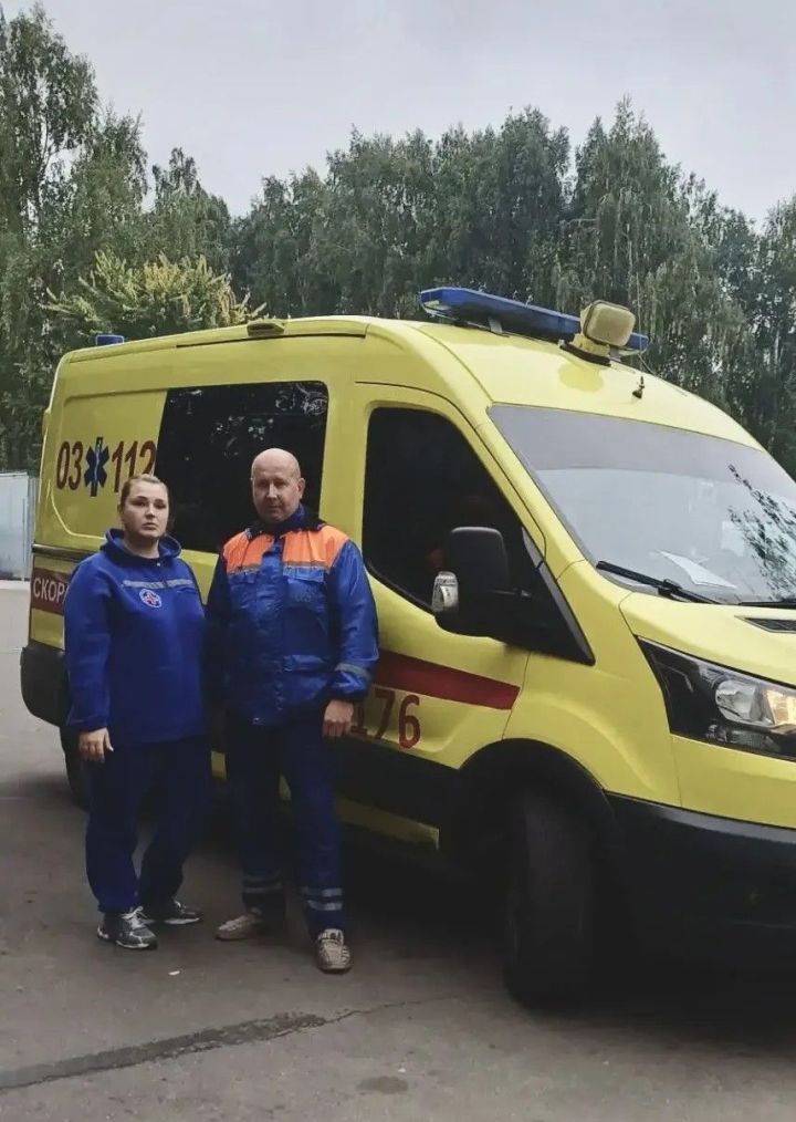 В Челнах скорая приняла роды в автомобиле