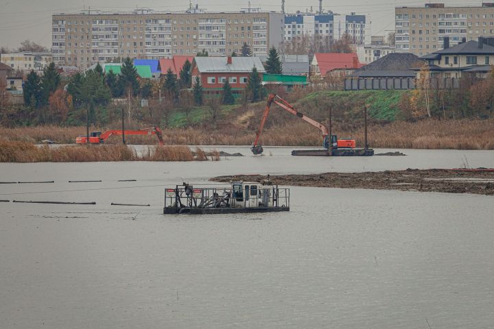 47% готовности: в Челнах продолжают расчистку реки Мелекески