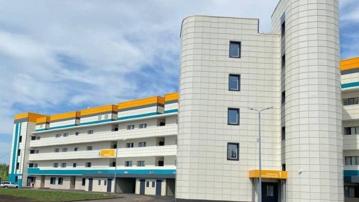 Сразу 26 медицинских сестер пришли работать в инфекционную больницу Челнов