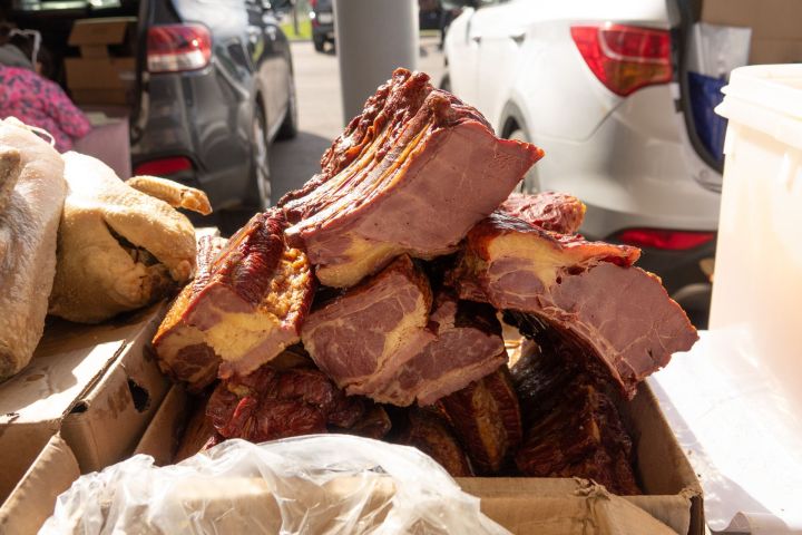 Покупатели на ярмарках в Татарстане жалуются на запах мяса