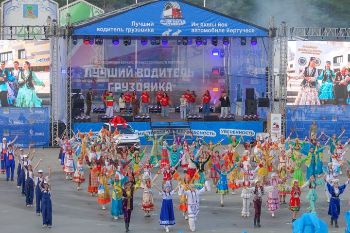 Женщины впервые поборются за звание лучшего водителя грузовика в Челнах
